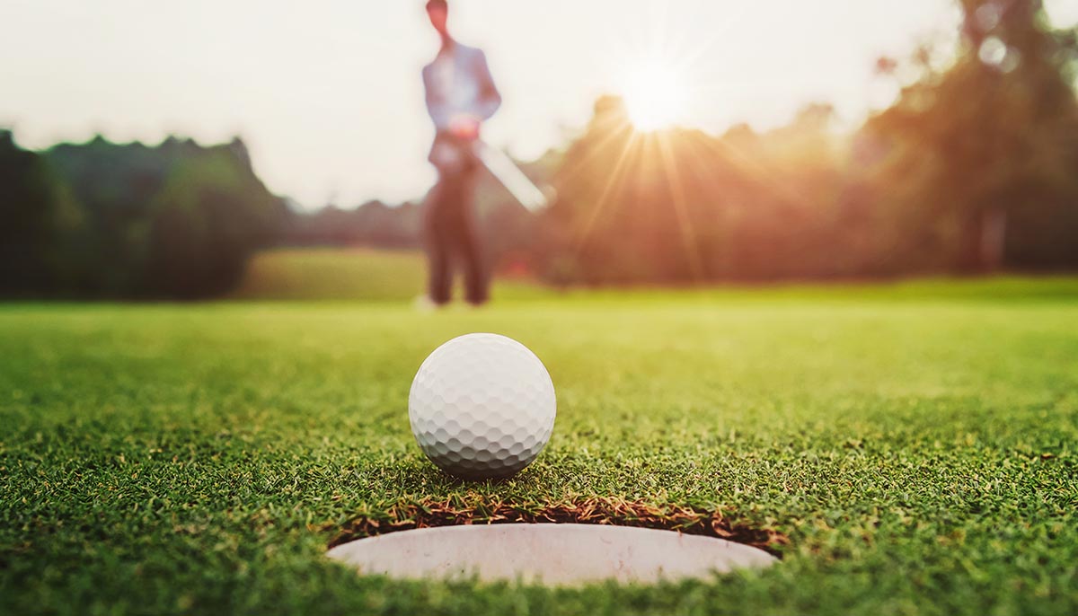 Golfer Sues Club After Prize Withdrawn, Deshaun Watson Facing New Lawsuit