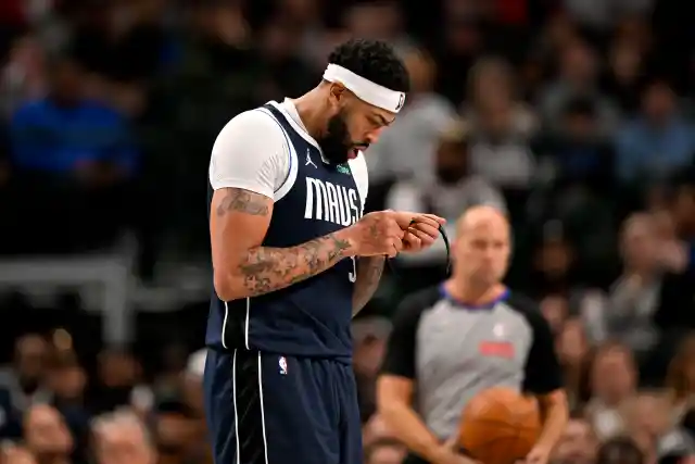 Mavericks Trade Idea Ships Out Anthony Davis For Disappointing Package