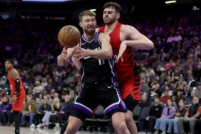 Charlotte Hornets Surprisingly Linked To Two Top Center Upgrades