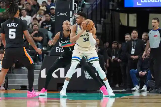 Giannis Antetokounmpo Calls Out The Bucks After Their Latest Defeat