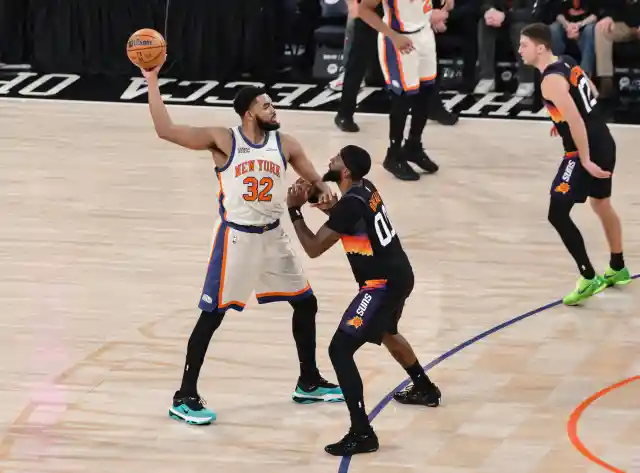 New York Knicks Reportedly Hold Trade Talks Involving Big Time Star