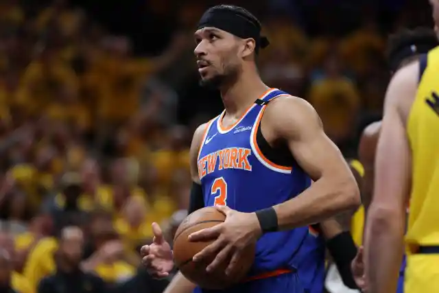 Knicks Reporter Suggests That Mike Brown Could Make Big Change To the Starting Lineup