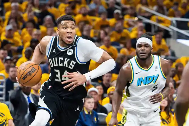 Giannis Reveals His Somewhat Controversial Top-5 NBA Players in the NBA List