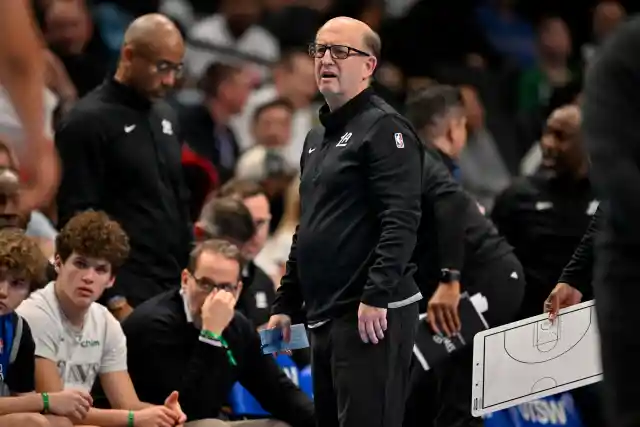 Report: Chris Paul And Jeff Van Gundy Clashed Over Defensive Coverage During Clippers-Mavs Game