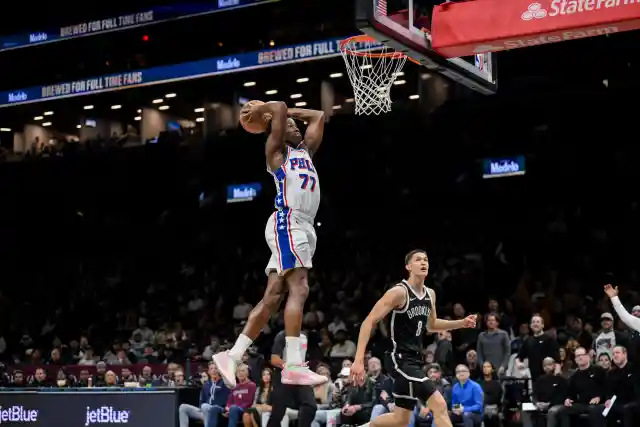 "Am I Still Handsome?": VJ Edgecombe Hilariously Checks Joel Embiid's Eyesight After Tough Collision