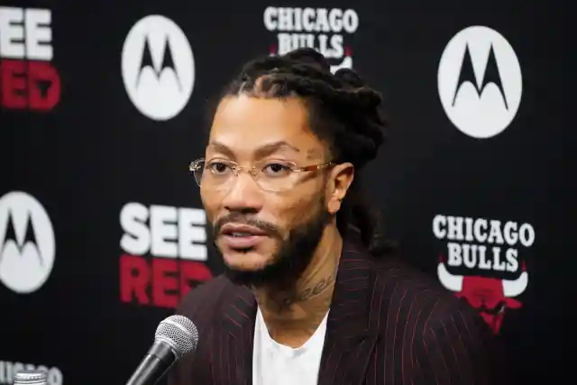 The Chicago Bulls Announce That Team Will Retire Derrick Rose's Number