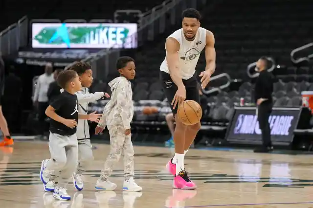 Giannis Reveals an Unknown Secret About Winning Basketball Teams