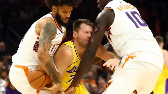 Los Angeles Lakers Have Shockingly Bad Record in ESPN's 2025-26 NBA Season Simulation