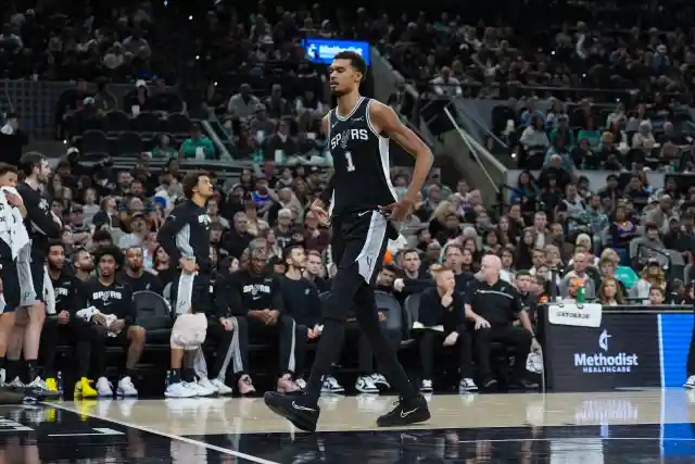 Victor Wembanyama Addresses His Current Knee Injury