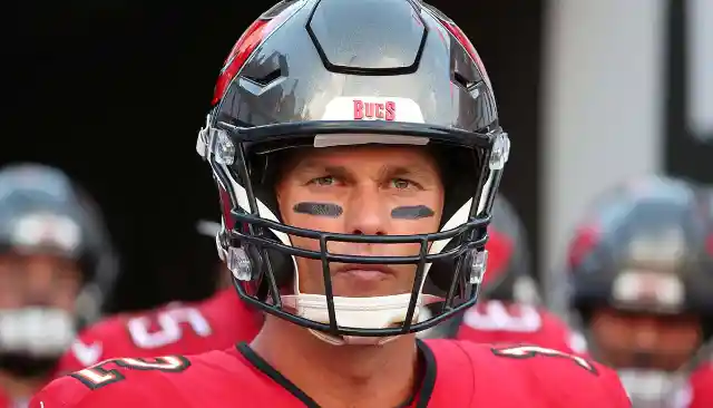 Brady Wins in Germany, Colts Big Comeback, Alabama Bowl Hopes Alive