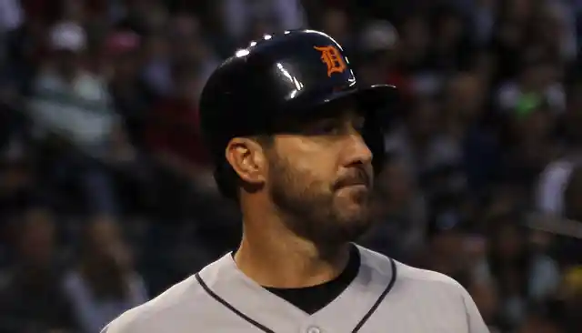 Verlander Wins 3rd Cy Young Award, Eagles Sign 2x Pro Bowler Joseph