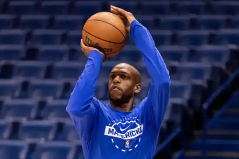 Khris Middleton Reveals Whether He Wants to Stay on the Mavericks