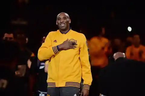 Former Laker Tells Wild Story About Kobe Bryant Throwing A Sucker Punch Over $100