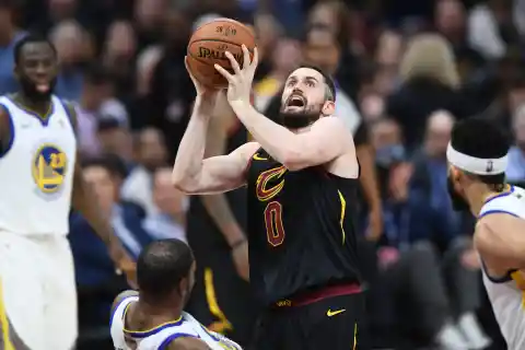 Warriors Could Trade For Former Rival, 2016 NBA Champion, 5-Time All-Star