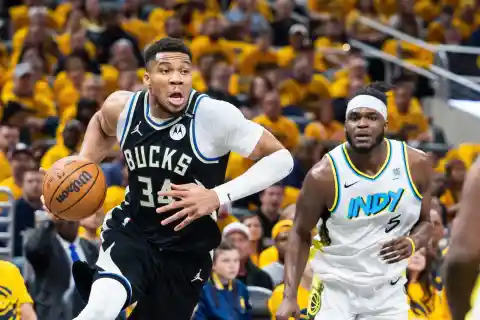 Giannis Reveals His Somewhat Controversial Top-5 NBA Players in the NBA List