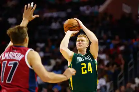 Brian Scalabrine Slammed Critics With LeBron James Reference