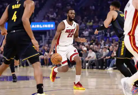 Golden State Warriors Seeking Reunion With Two-Way Star