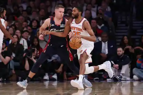 Mikal Bridges Talks About Adjusting to New Minutes Usage and Playing Time