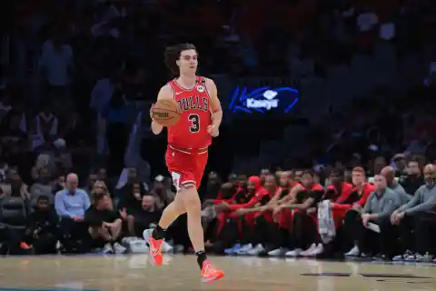 NBA Insider Reveals Chicago Bulls Official Offer to Josh Giddey