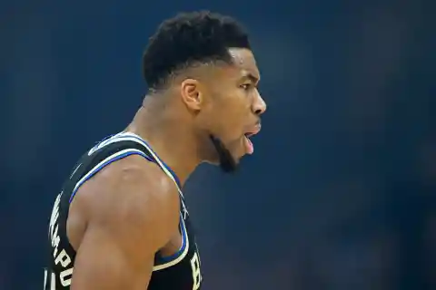 Giannis Antetokounmpo Will Miss At Least Two Weeks With A Strained Groin