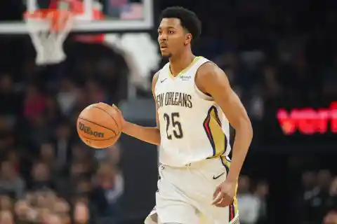 Golden State Warriors Reportedly Continuing Pursuit of Top Pelicans Star