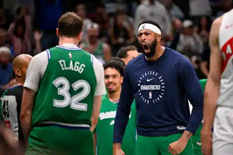 Anthony Davis Rumored To Return Friday vs. LA Lakers