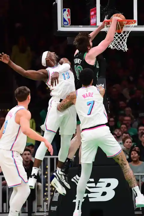 NBA Insider Believes This NBA All-Star Shouldn't Be Traded