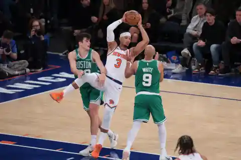 New York Knicks Officially Lift Minutes Restriction On Top Star