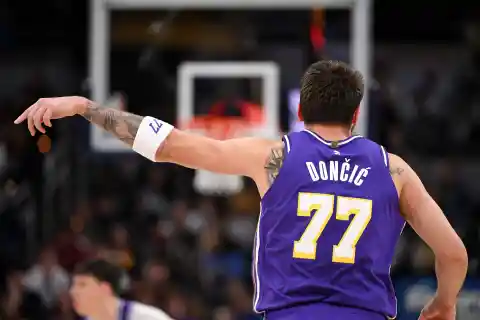 Dončić Becomes First Player Since Jordan To Average 40 Points In Six Straight Road Games