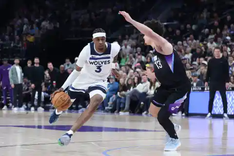 Reporter Reveals Massive Trade Package The Milwaukee Bucks Want From The Minnesota Timberwolves