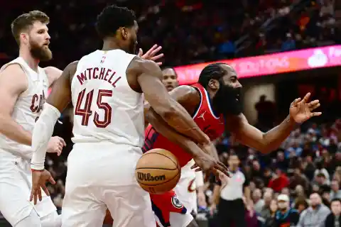 Donovan Mitchell Discusses the Adjustment of Adding Harden to the Mix