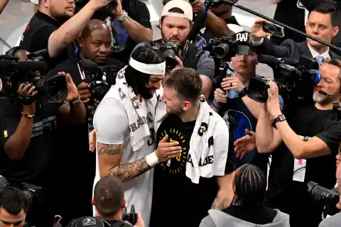 After Trade to Washington, Anthony Davis Has Questions About the Wizards' Plans