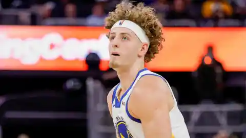 Warriors Exercise Team Option for Promising Young Guard