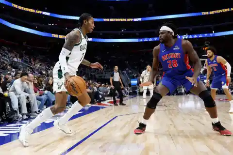 J.B. Bickerstaff Has Major Praise For Hard Nosed Big Man Isaiah Stewart