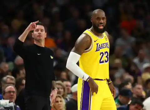 JJ Redick Talks About Lakers' Team Meeting Amid Losing Stretch