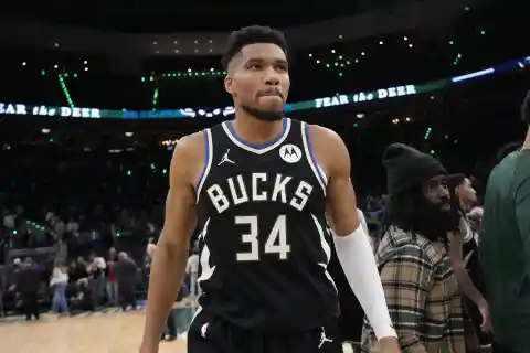 Giannis May Have Almost Fired His Agent For Not Getting Him Traded