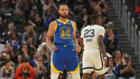 Warriors Shouldn't Break Up Current Roster for This Superstar