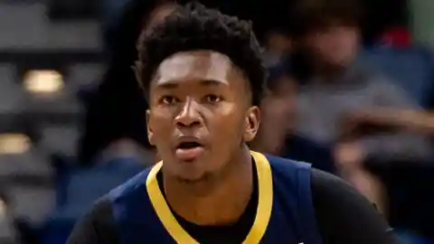 Kevon Looney Has High Praise for Pelicans Rookie Center