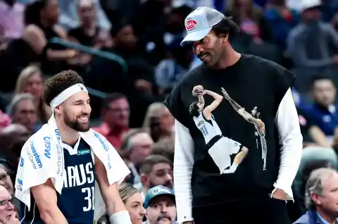 Warriors Could Target 6’11” Two-Time All-Star Center On Trade Market