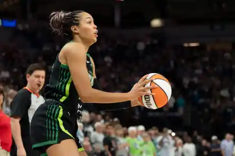 5 WNBA Players Who Could Earn $1 Million Contracts Per Season