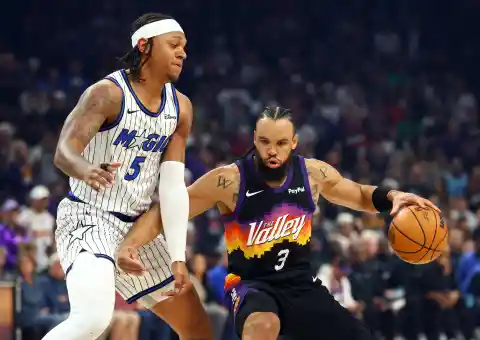 Phoenix Suns Star To Miss Some Time With A Broken Hand