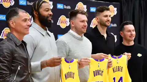 Lakers Role Player Goes Down in Training Camp, Requires MRI