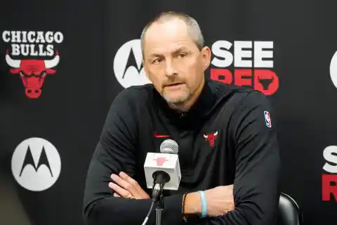 Chicago Bulls Officially Fire Top Two Executives