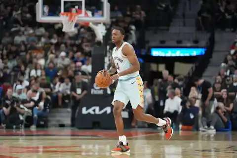 De’Aaron Fox - San Antonio Spurs