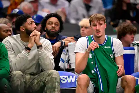 Dallas Mavericks Move On From Anthony Davis